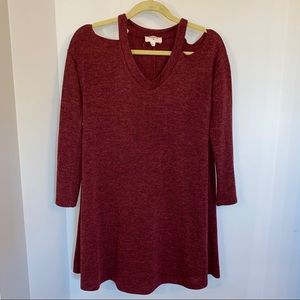 Everly cold shoulder sweater, S